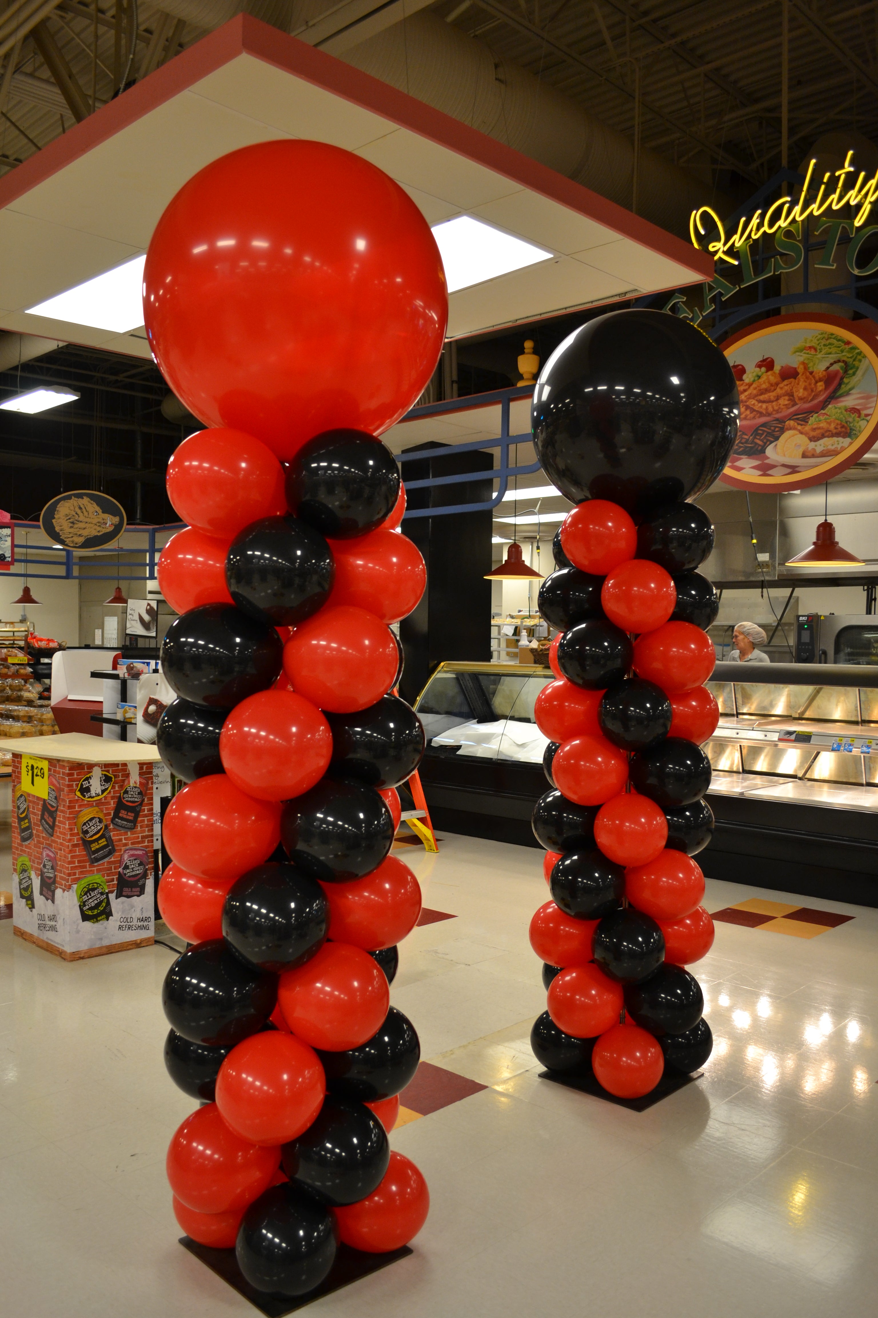 Classic Balloon Columns Charleston SC | Traditional Spiraled ...