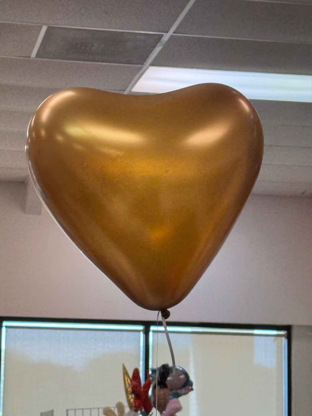 Heart Gold Latex Balloon (12 Inch)