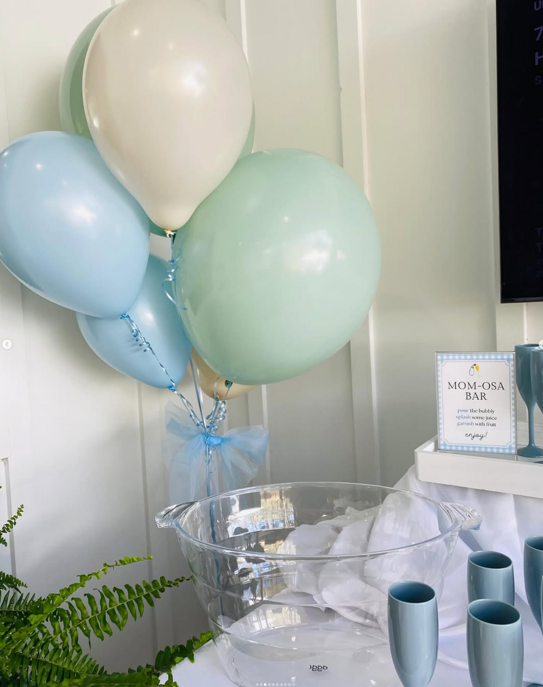 Ivory Lace Latex Balloon (11 Inch)